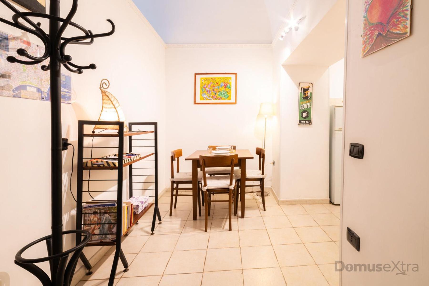Villari Guest House By Domusextra เนเปิลส์ ภายนอก รูปภาพ