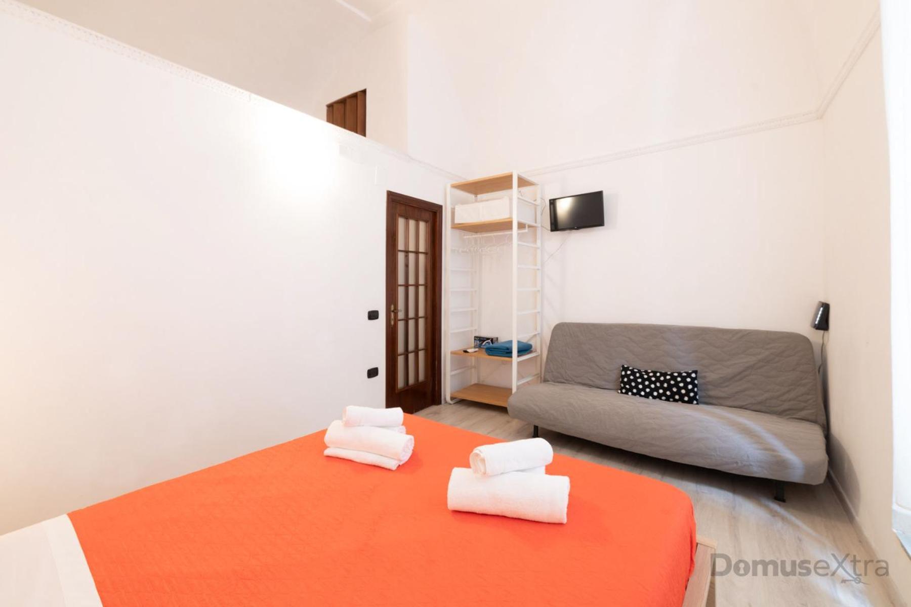 Villari Guest House By Domusextra เนเปิลส์ ภายนอก รูปภาพ