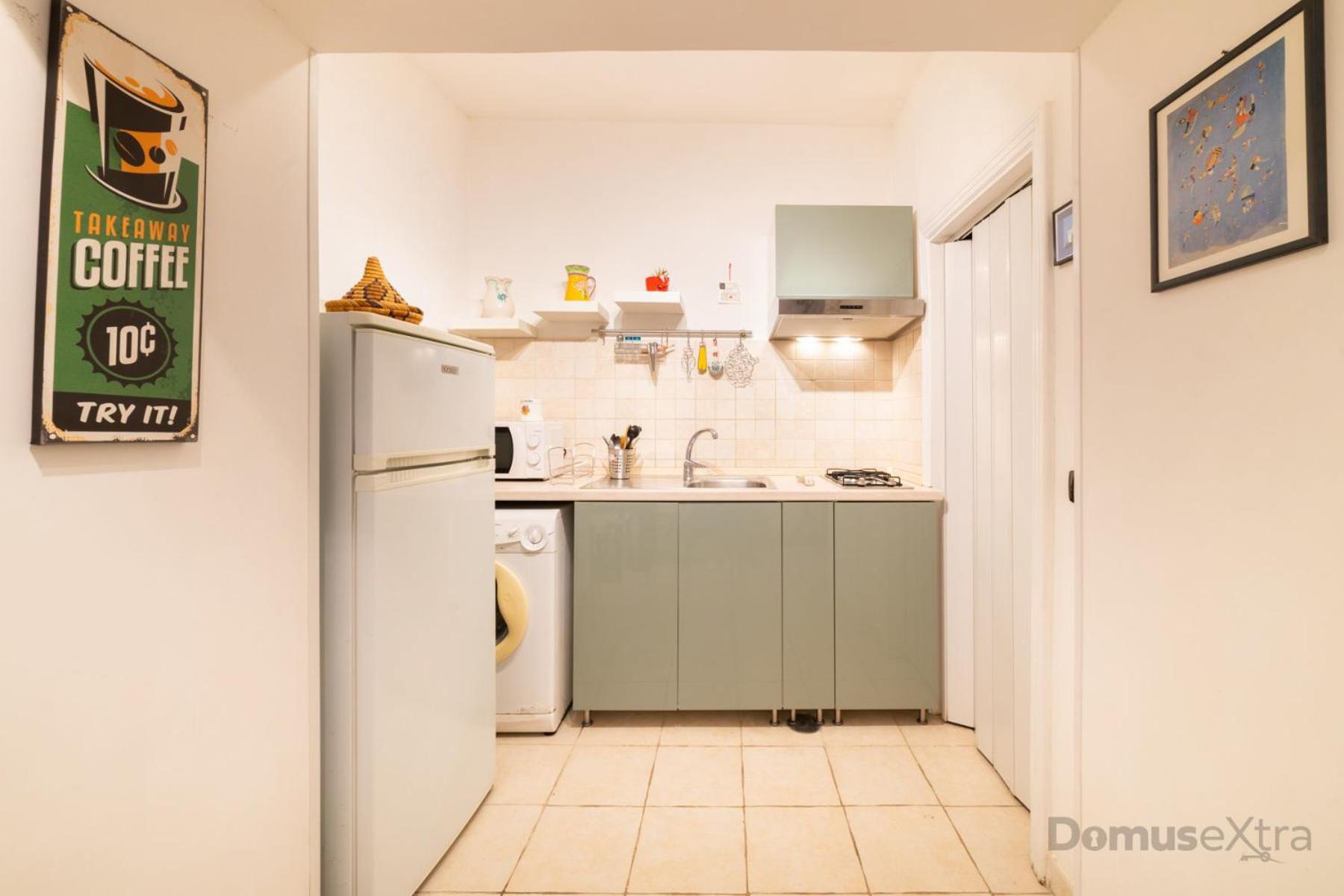 Villari Guest House By Domusextra เนเปิลส์ ภายนอก รูปภาพ
